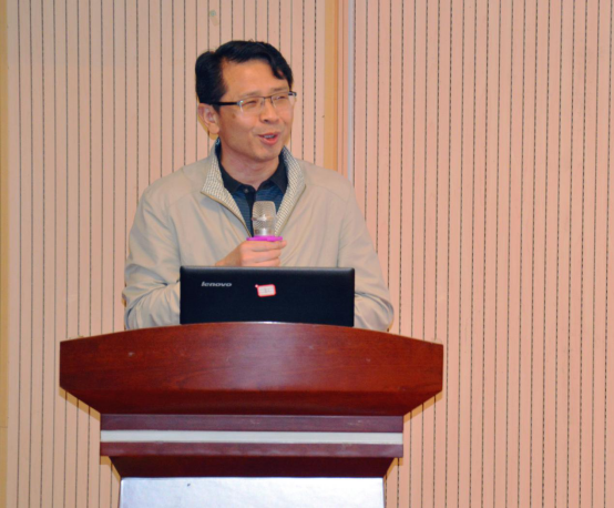 黔东南民族职业技术学院院长陈文祥代表专家组作点评