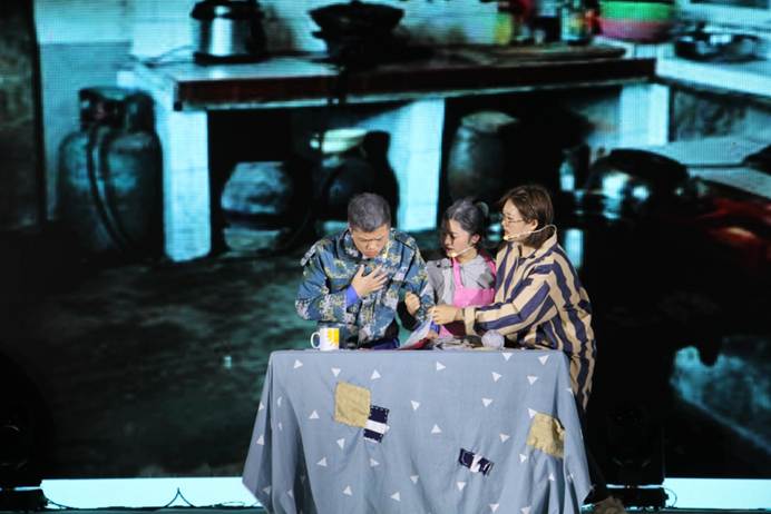 说明:C:\Users\Administrator\Desktop\已选照片\新闻 比赛作品现场.JPG